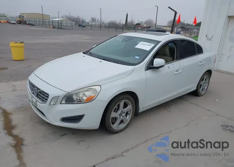 2012 Volvo S60 T5 z USA, uszkodzony, nr VIN YV1622FS4C2128219